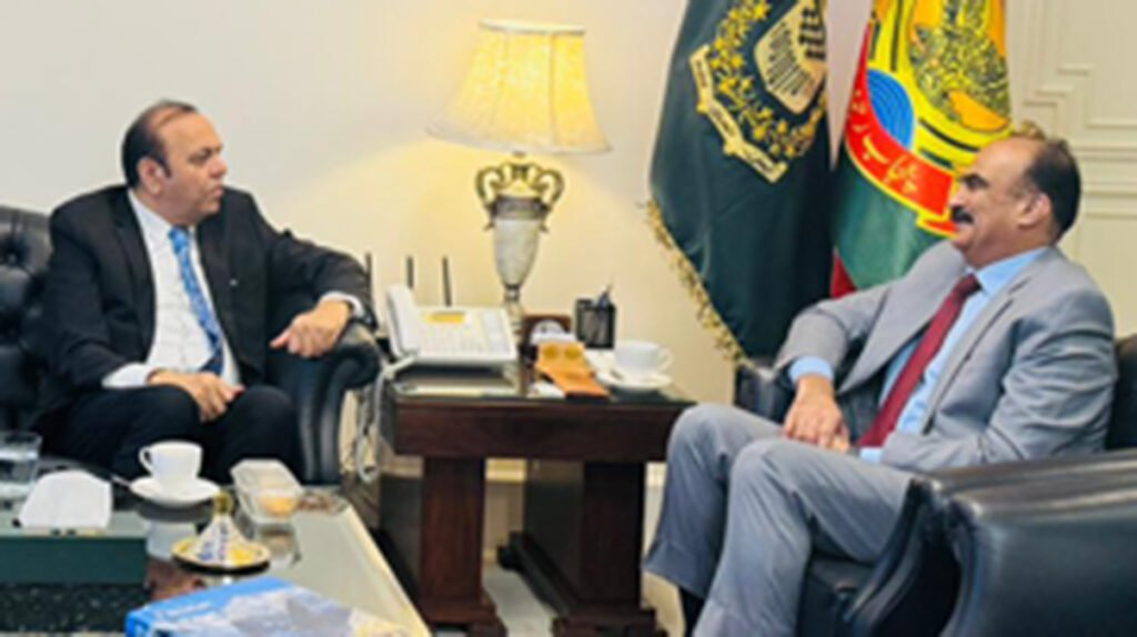 Chairman POCG Meets Chairman NADRA to Enhance Services for Overseas Pakistanis